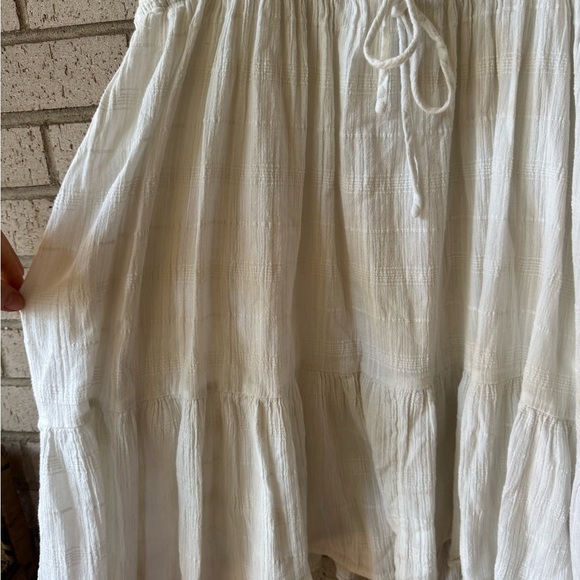 Madewell Puff Sleeve Drawstring Cream Textured Button-Front Top | Medium - Picture 8 of 10